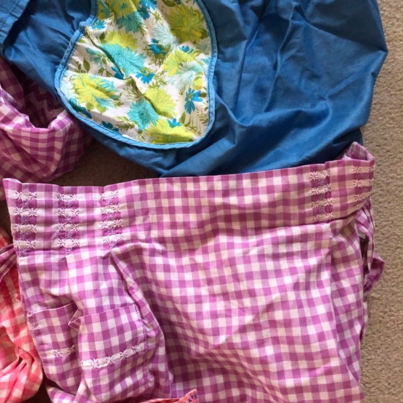 Lot of 5 Vintage Aprons from the 60's/70's - Picture 3 of 4